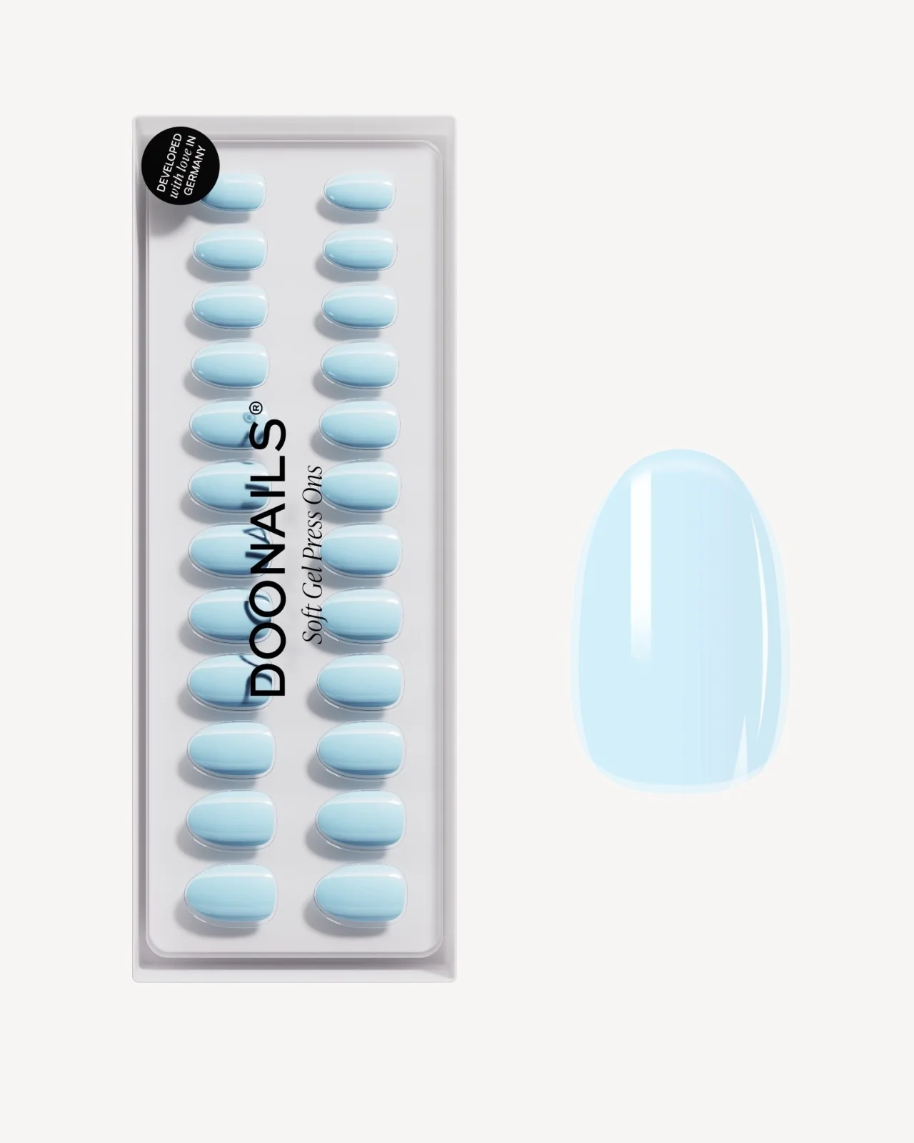Baby Blue Corte Rotonde Press Ons in Soft Gel