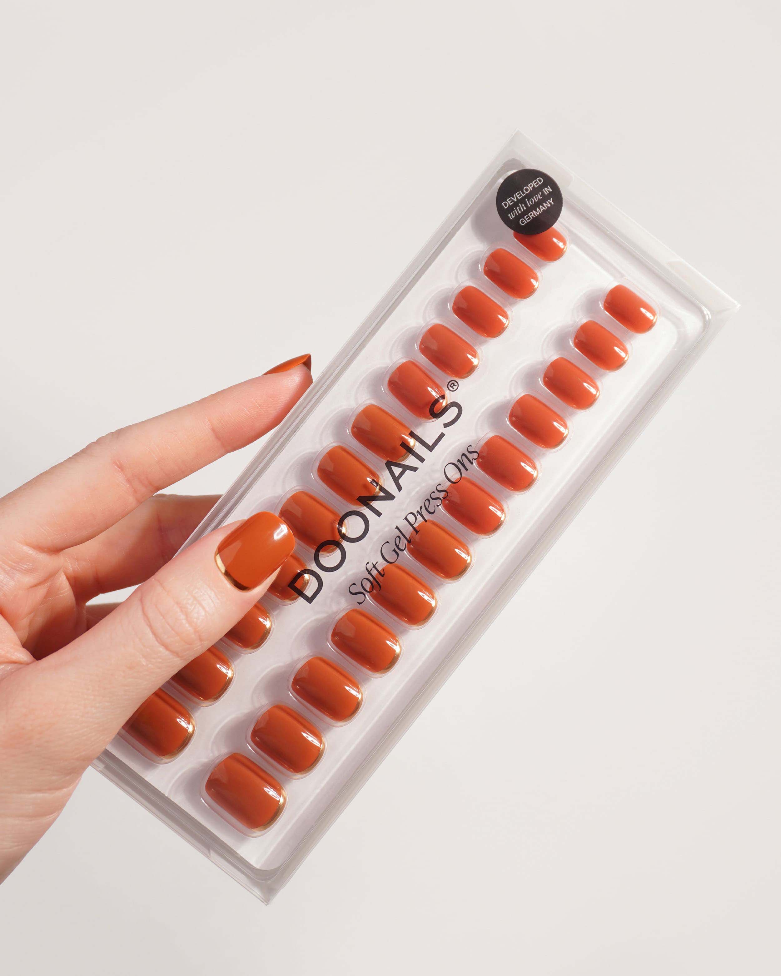 Cinnamon Extra Corte Quadrate Press Ons in Soft Gel - Image 4