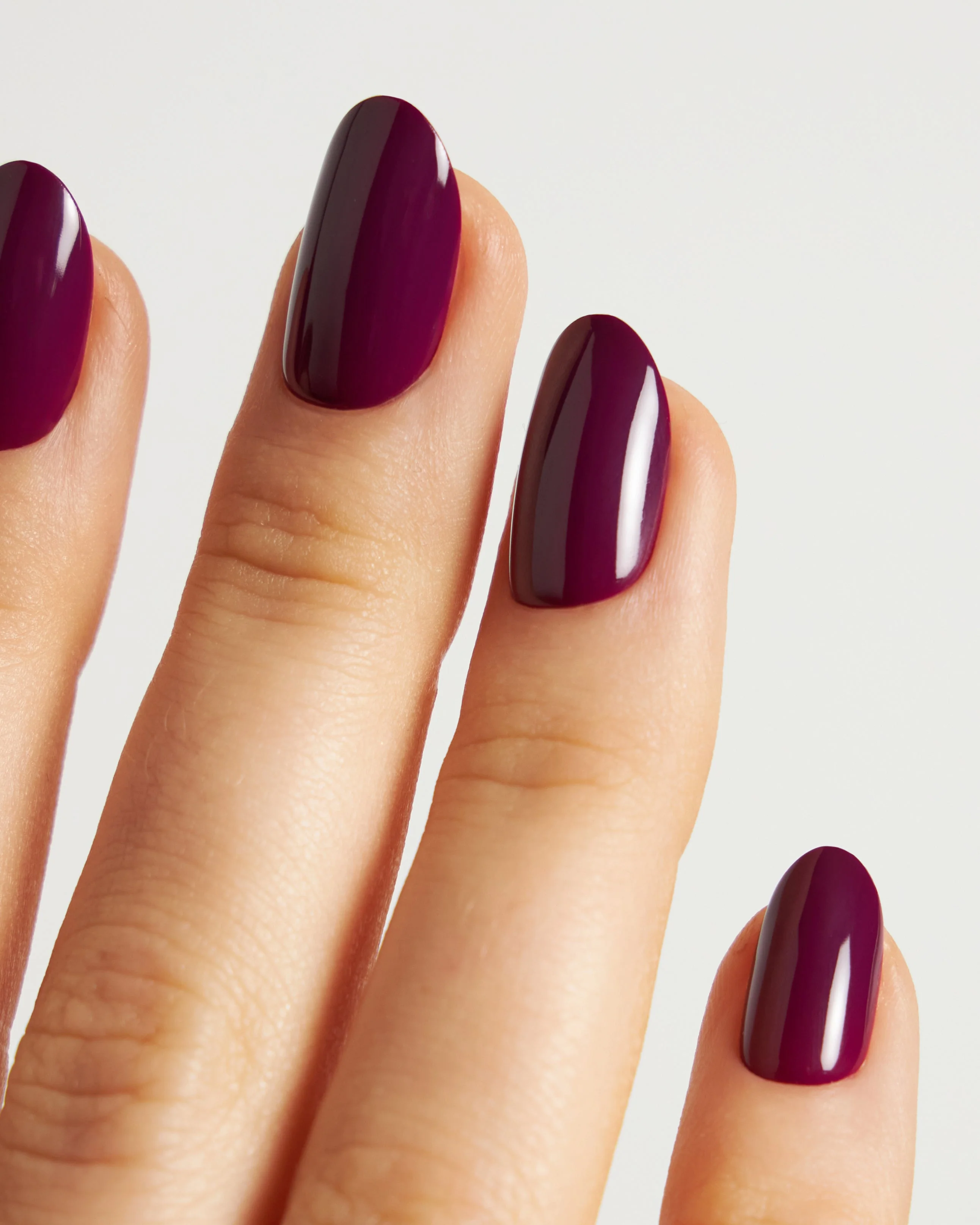 Into You Medie Rotonde Press Ons in Soft Gel - Image 2