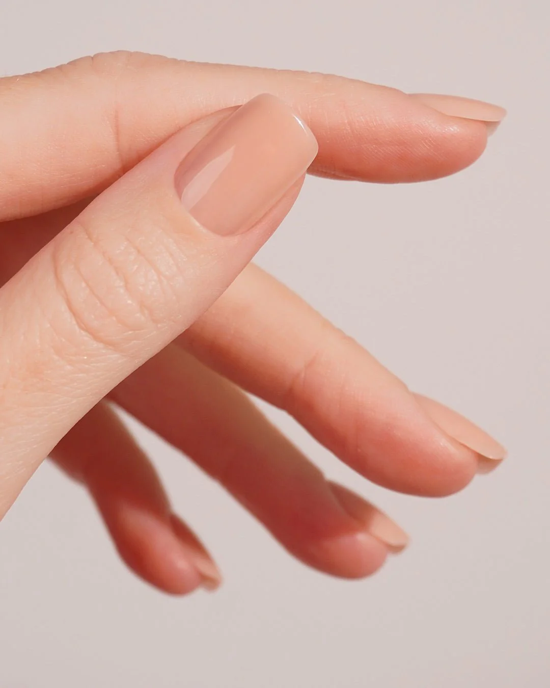 Latte Corte Quadrate Press Ons in Soft Gel - Image 2