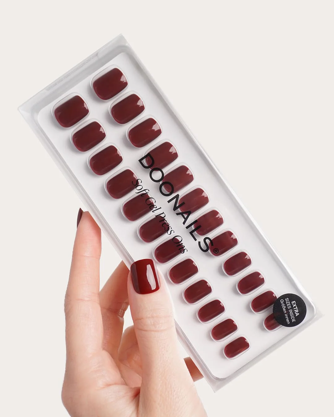 Love Paris Extra Corte Quadrate Press Ons in Soft Gel - Image 3