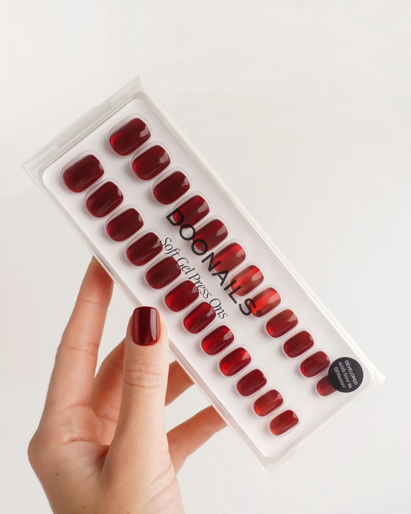Love Paris Corte Quadrate Press Ons in Soft Gel - Image 4