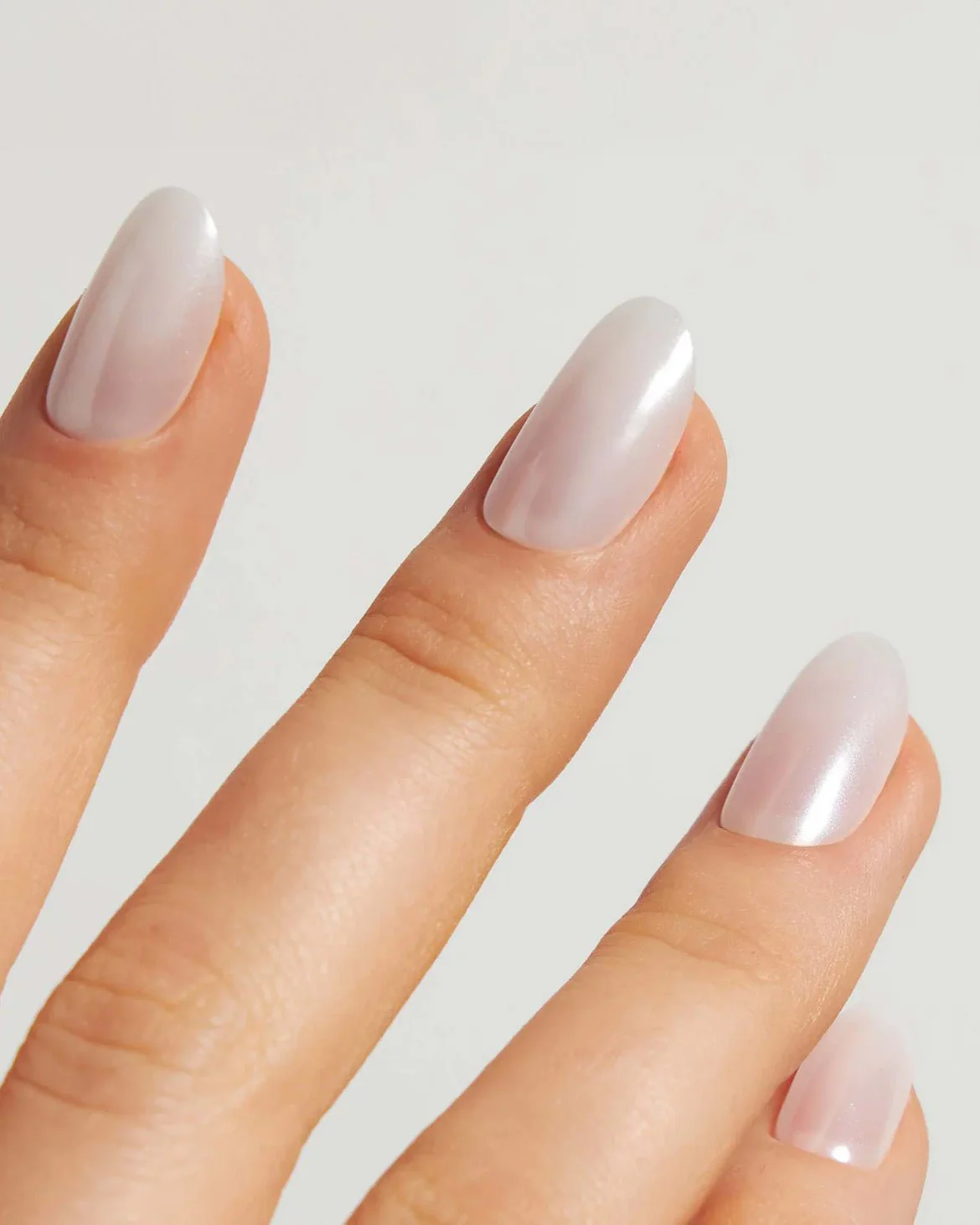 Milkshake Medie Rotonde Press Ons in Soft Gel - Image 2