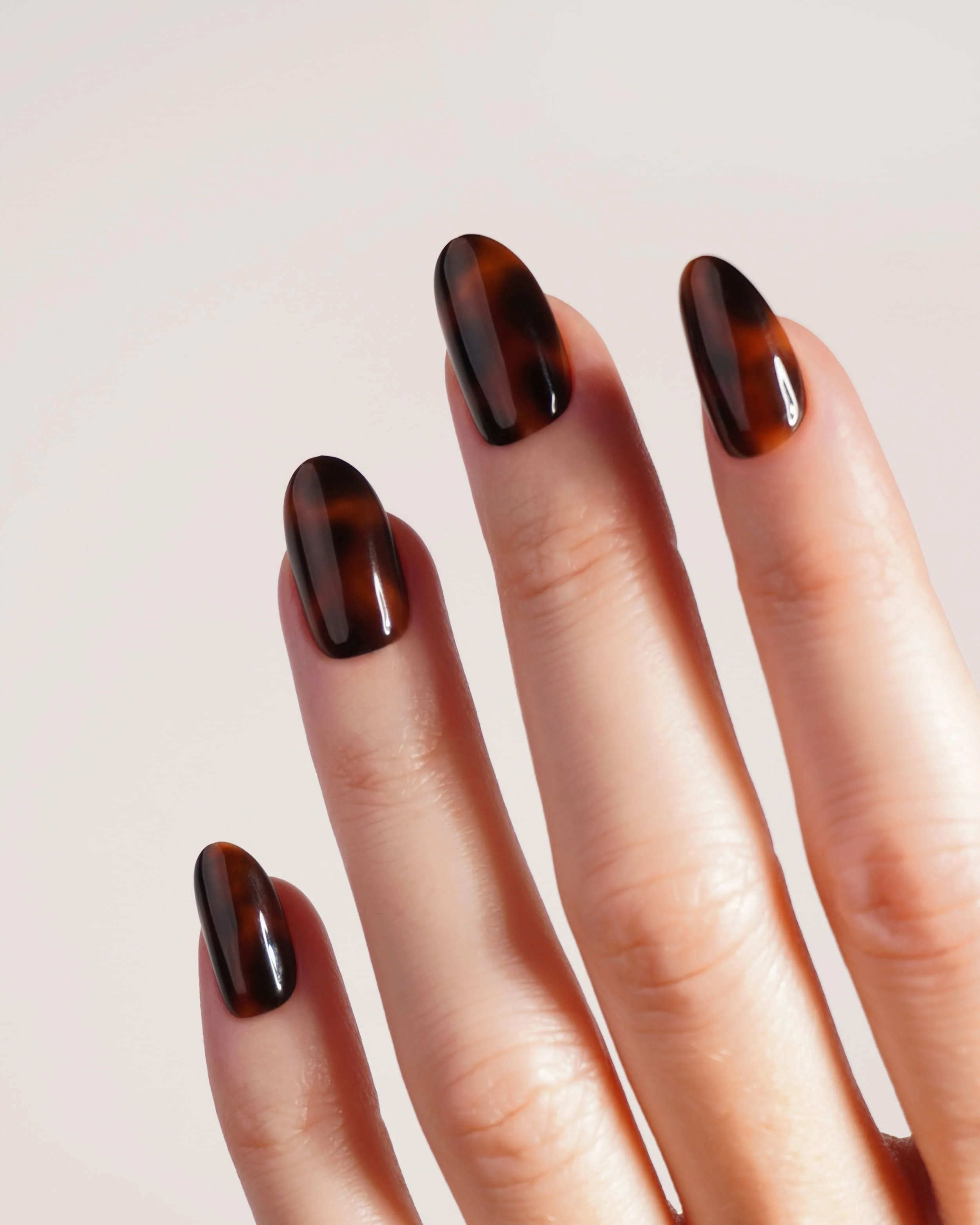 Mosaic Amber Medie Rotonde Press Ons in Soft Gel - Image 2