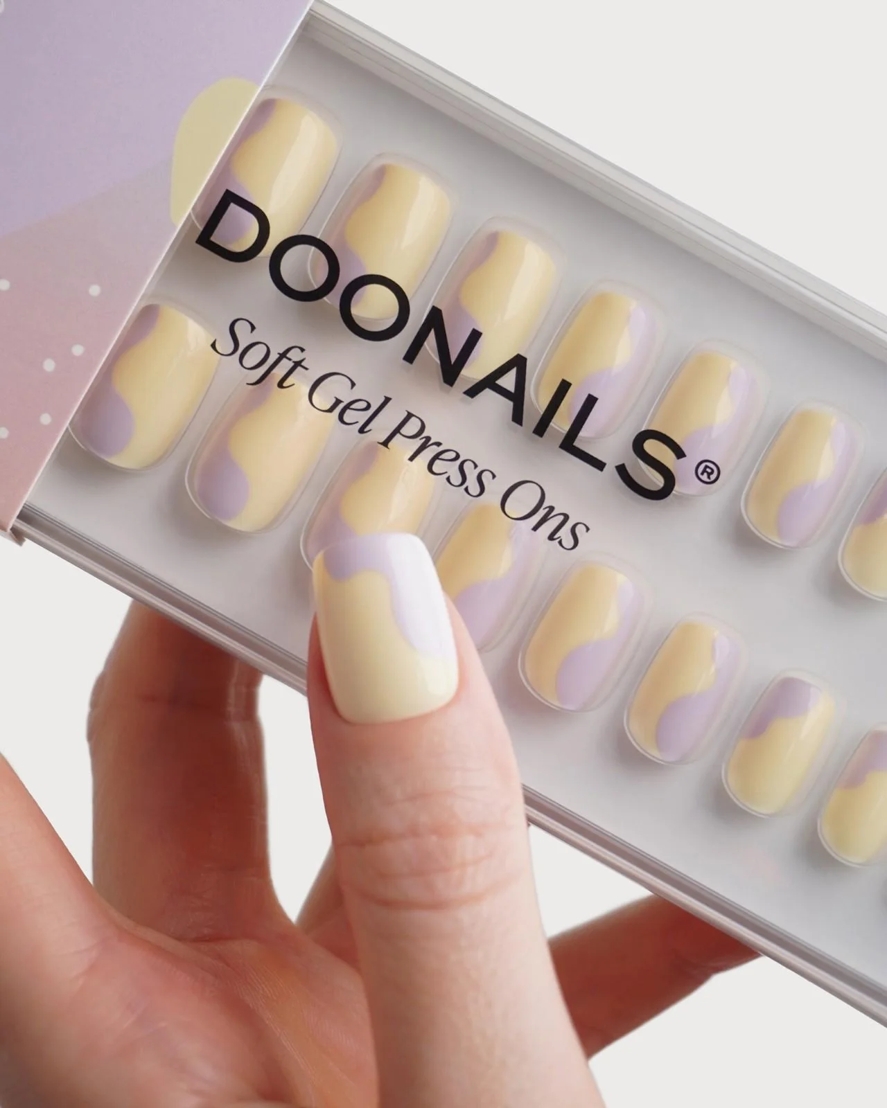 Edizione Limitata Pastel Pop Corte Quadrate Press Ons in Soft Gel - Image 5