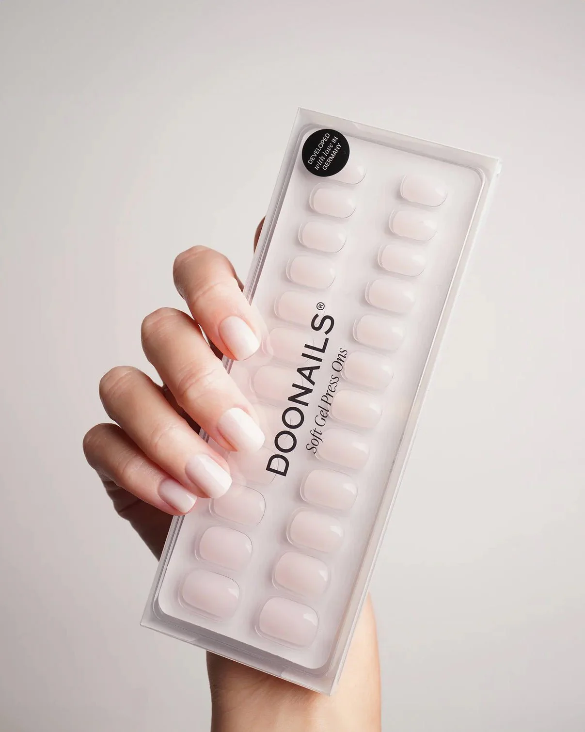 Pillow Talk Extra Corte Quadrate Press Ons in Soft Gel - Image 3