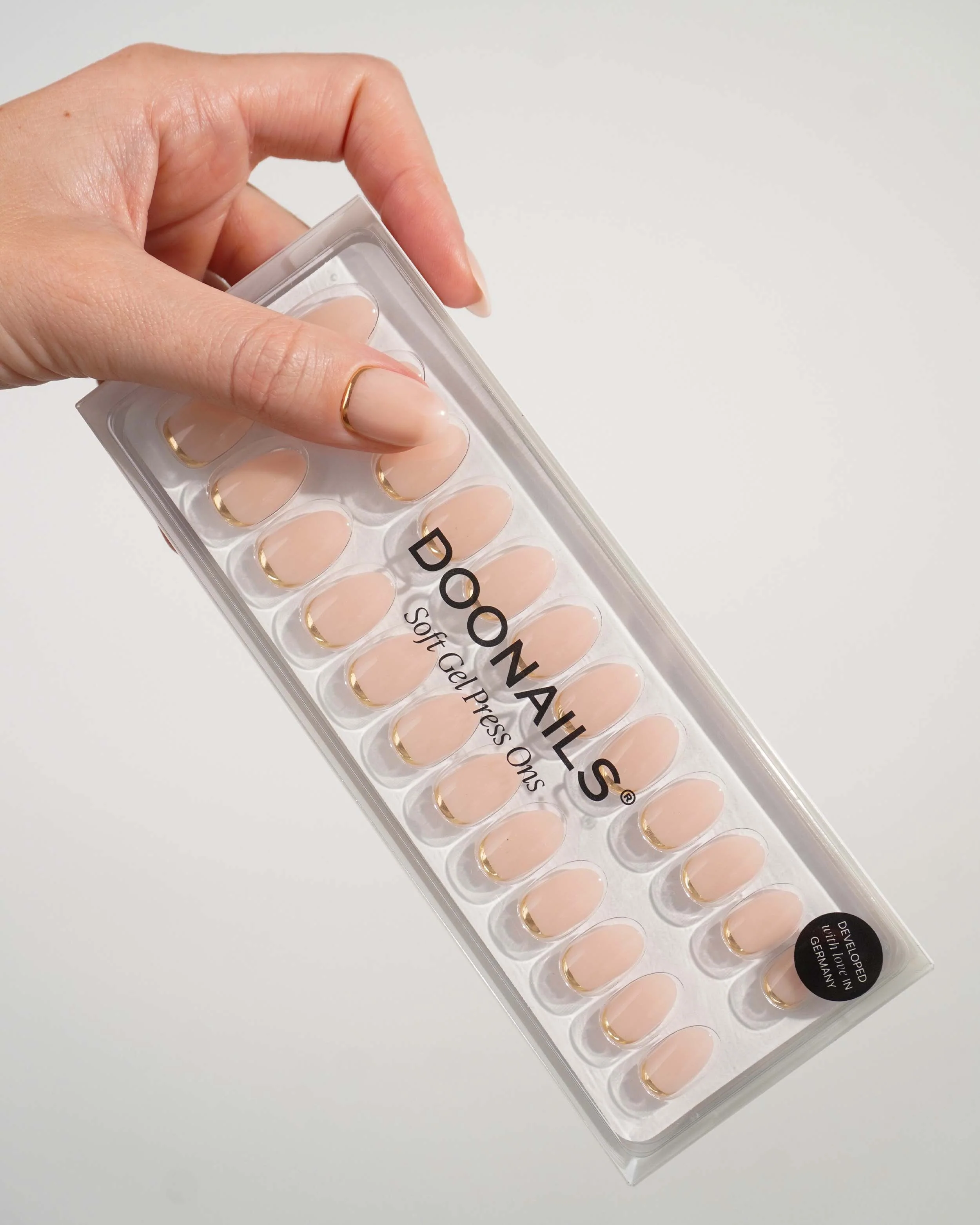 Popcorn Corte Rotonde Press Ons in Soft Gel - Image 4