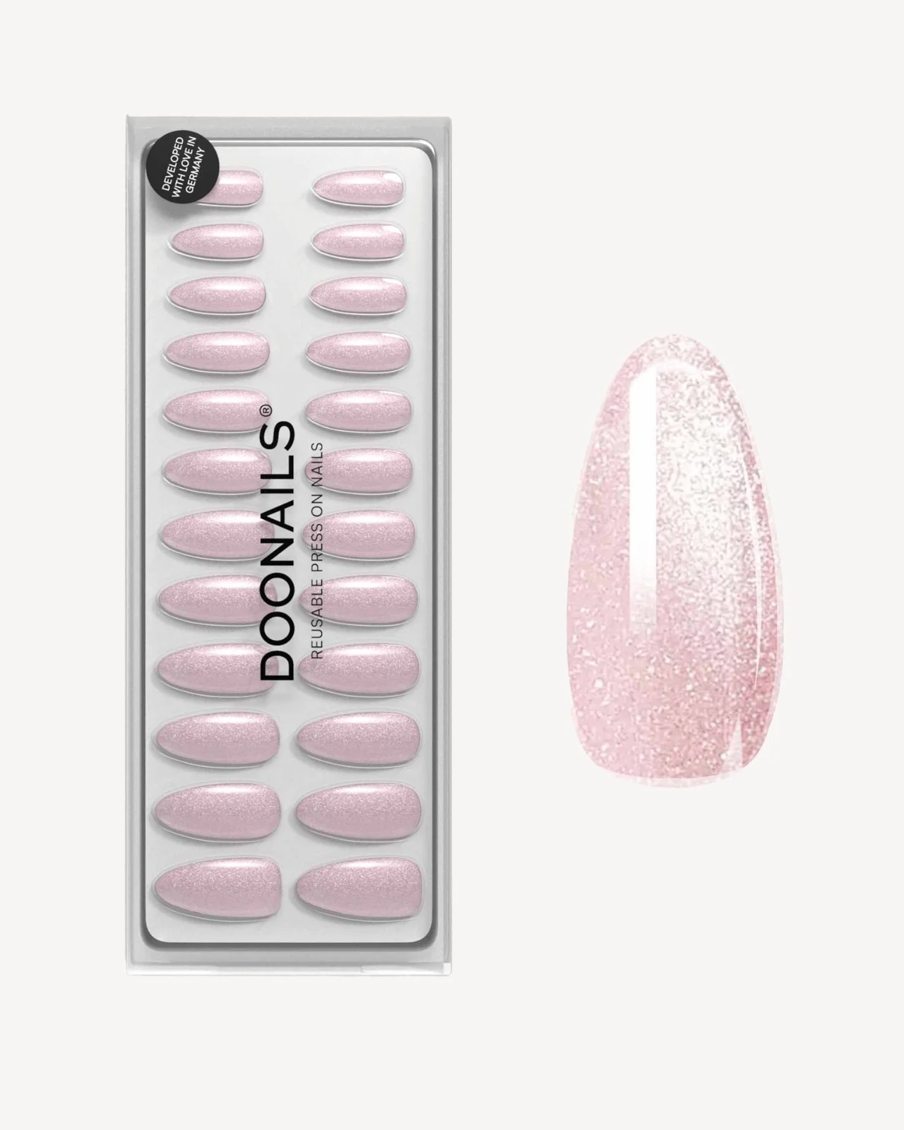Rose Cat Eye Medie Mandorla Press Ons in Soft Gel