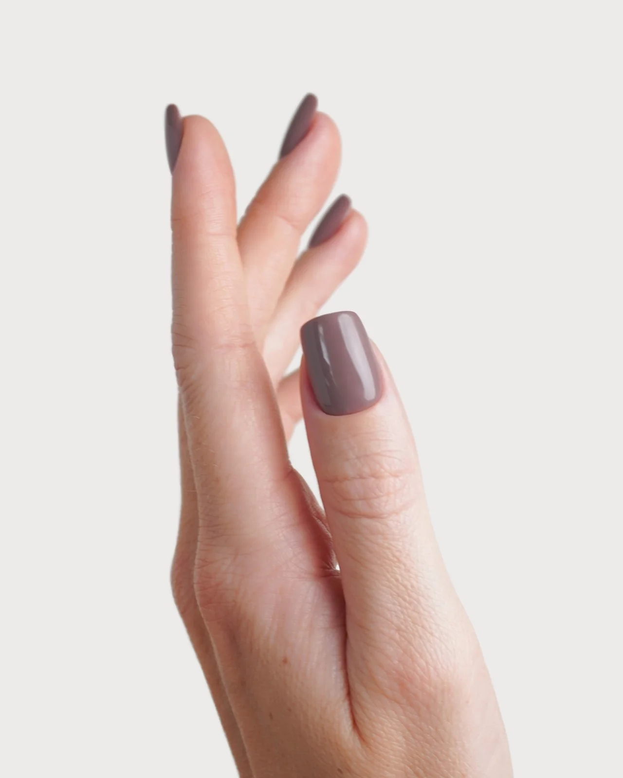Silent Night Mauve Corte Quadrate Press Ons in Soft Gel - Image 4