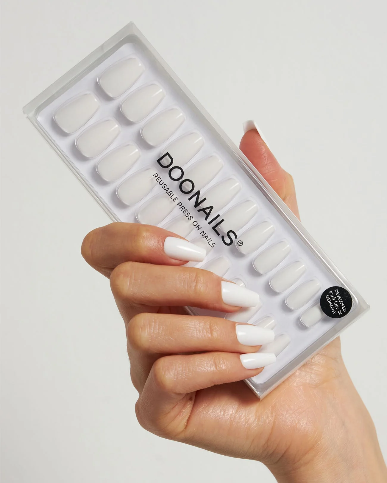 Snow White Corte Coffin Press Ons in Soft Gel - Image 4