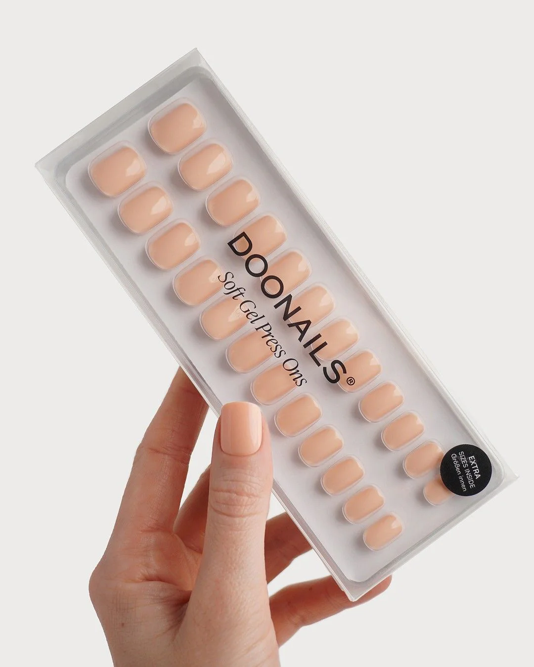 Soft Apricot Extra Corte Quadrate Press Ons in Soft Gel - Image 3