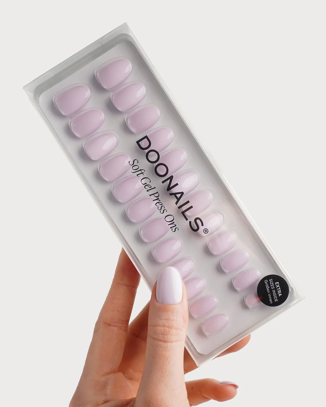 Soft Lilac Corte Rotonde Press Ons in Soft Gel - Image 3