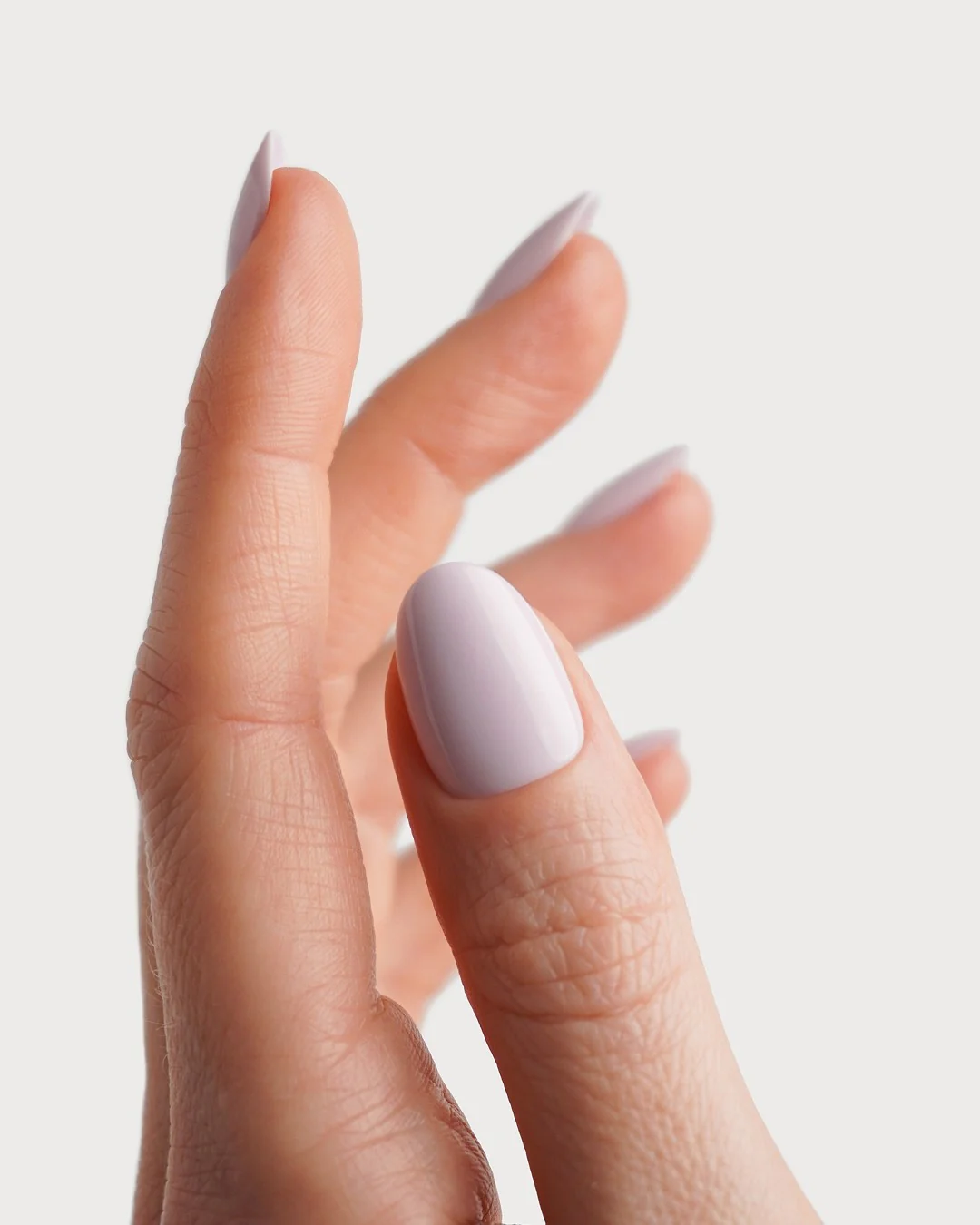 Soft Lilac Corte Rotonde Press Ons in Soft Gel - Image 4