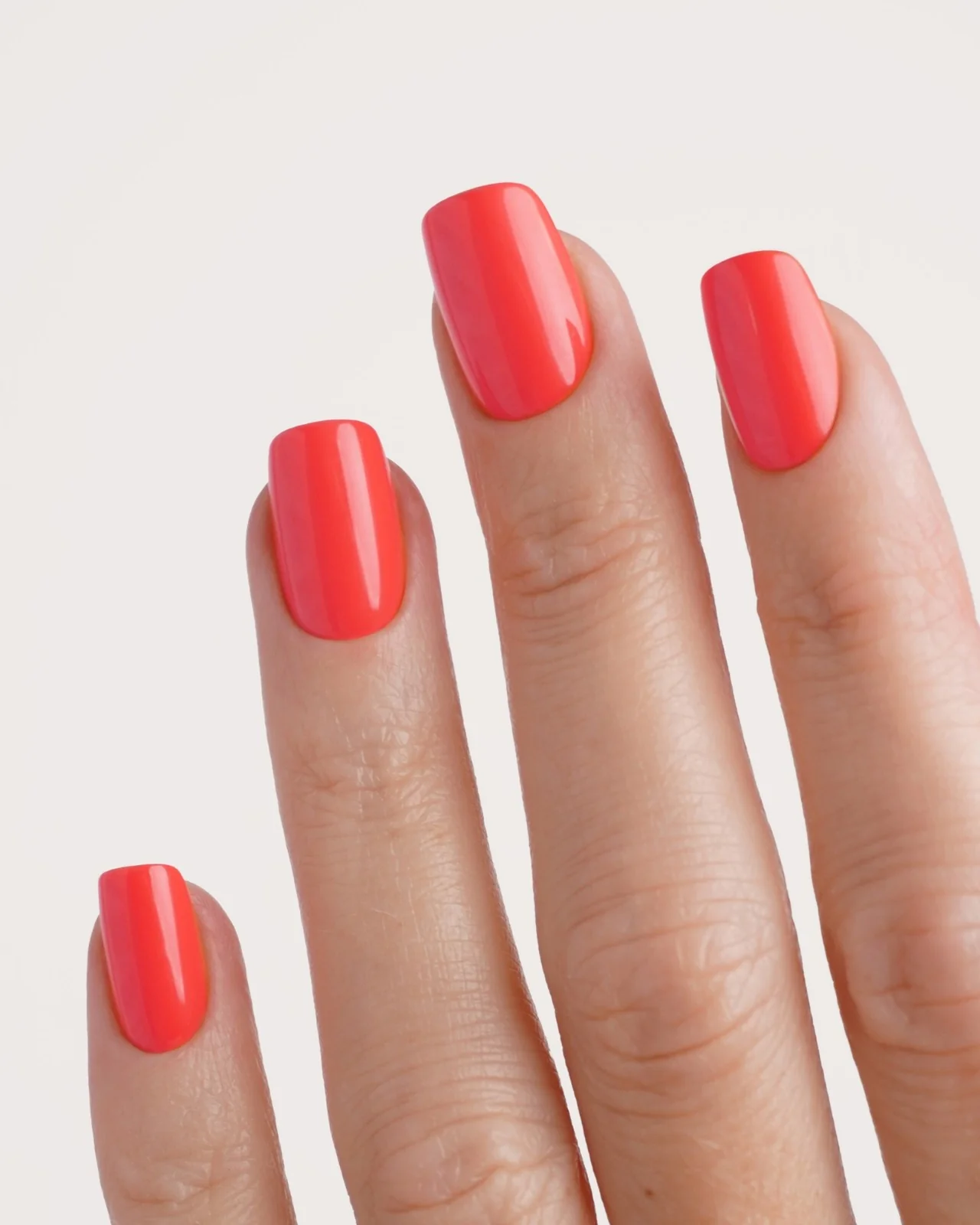 Sunset Coral Corte Quadrate Press Ons in Soft Gel - Image 2