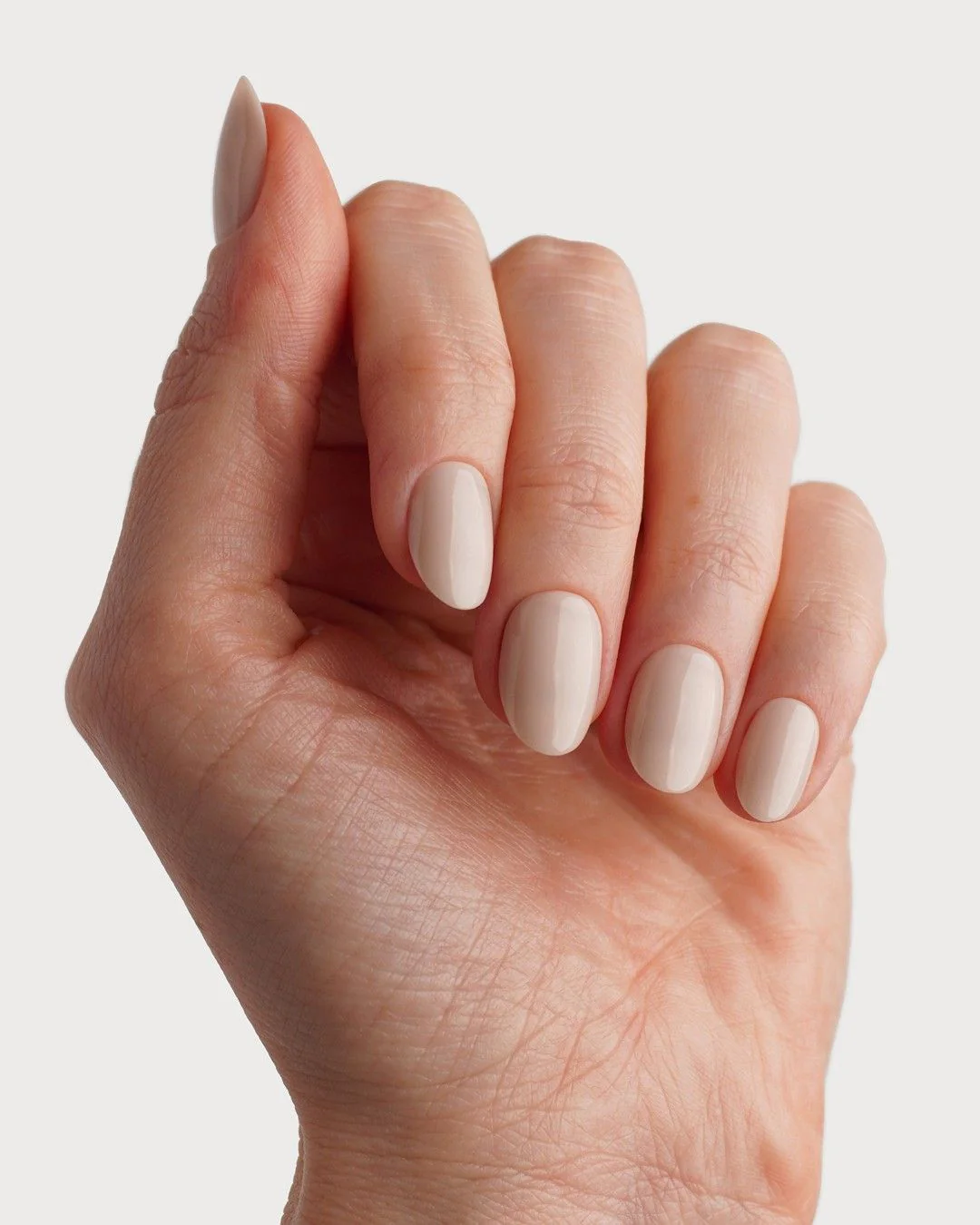 Vanilla Corte Rotonde Press Ons in Soft Gel - Image 4